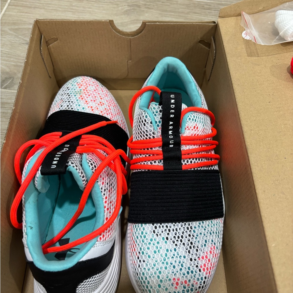 Under Armour Breathe Lace Shoes - Black and White